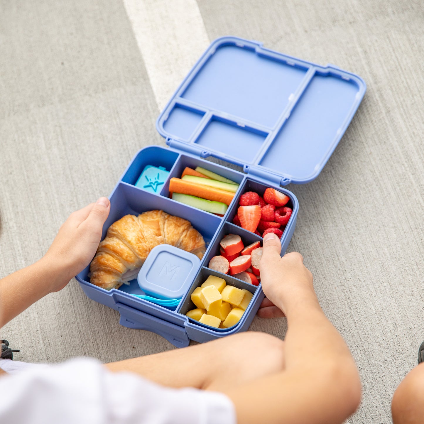 MontiiCo Feast Tray - Navy